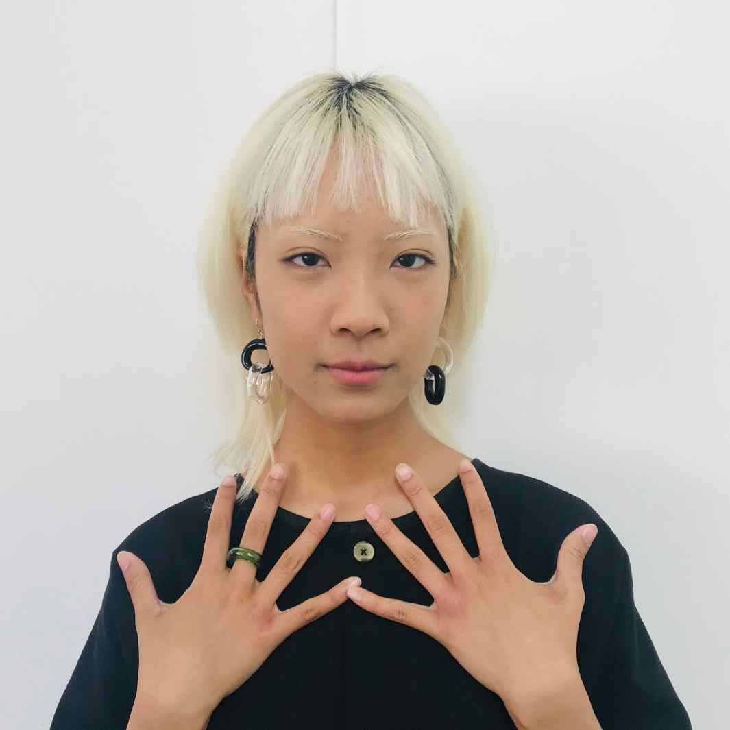 Wearing-Glass-Bubble-Ring-Green