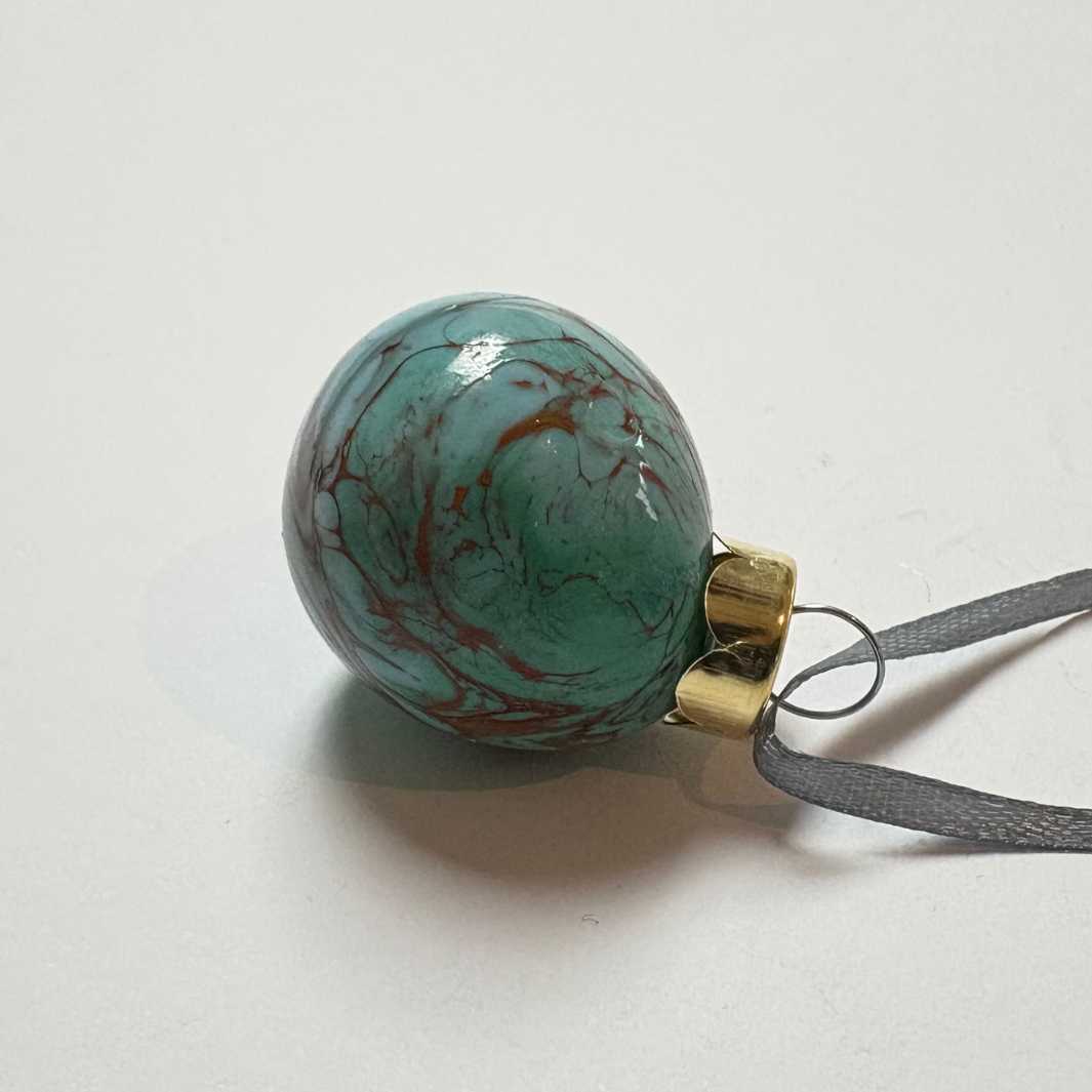 Wearing Glass | Zero Waste | Christmas Bauble