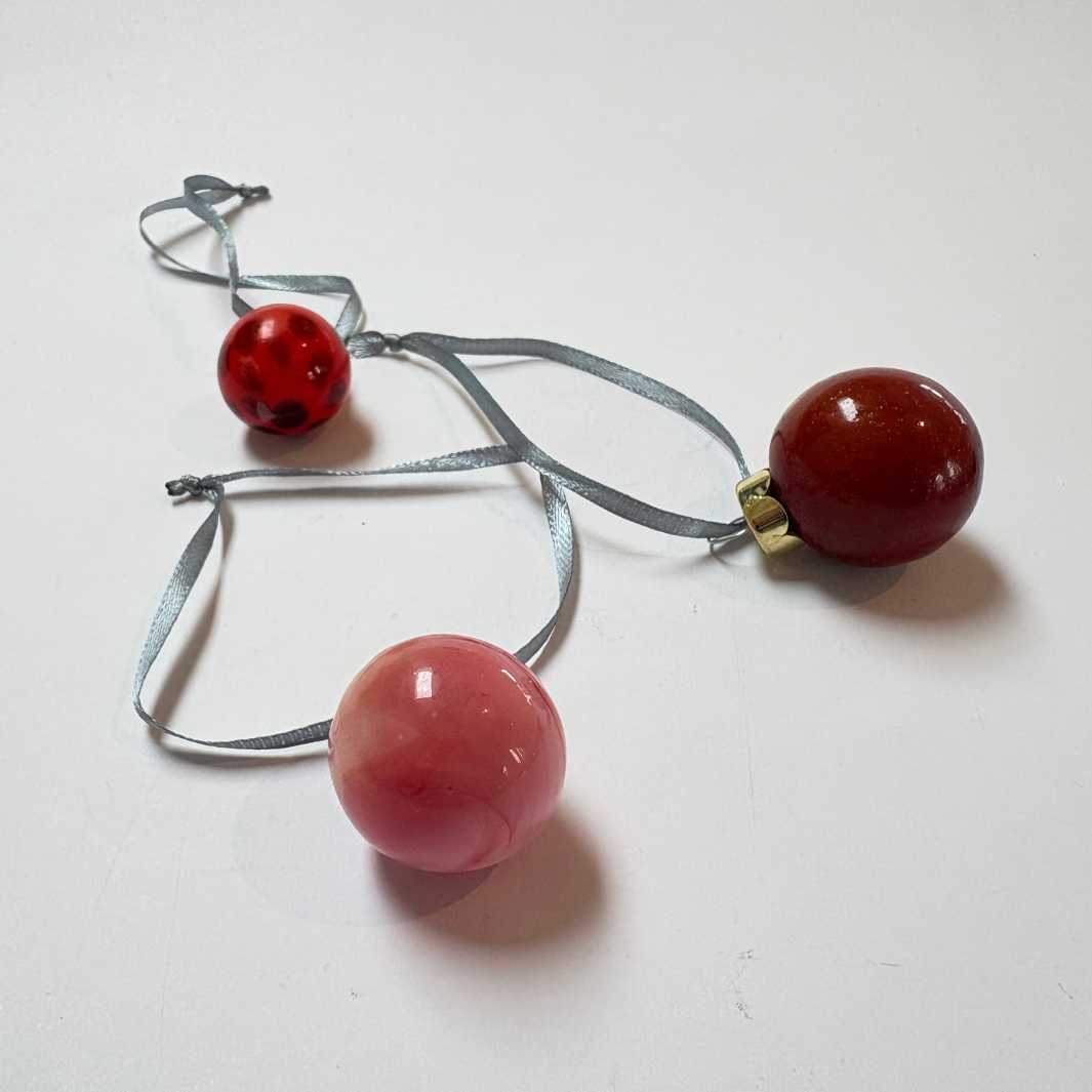 Wearing Glass | Zero Waste | Christmas Bauble