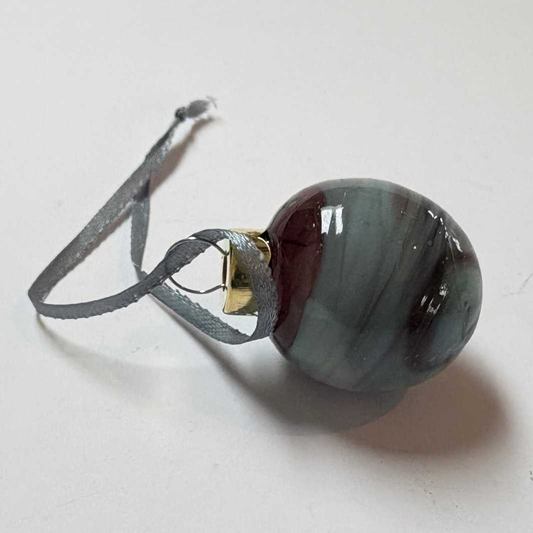Wearing Glass | Zero Waste | Christmas Bauble