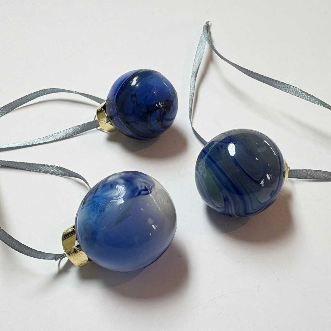 Wearing Glass | Zero Waste | Christmas Bauble