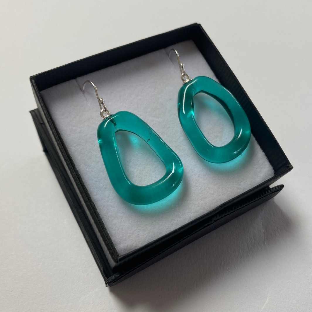 Organic Earrings | Sea-green | Wearing Glass