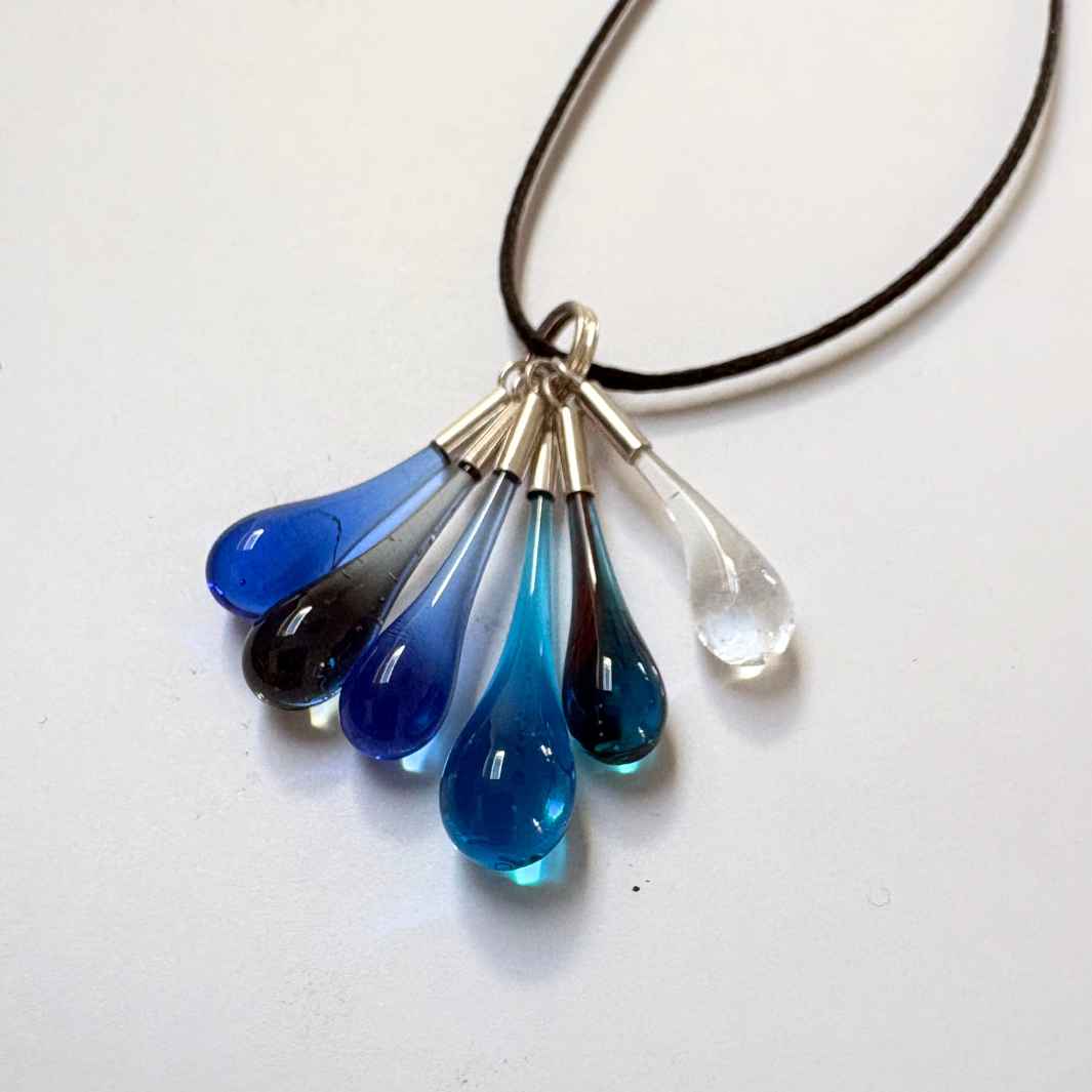 Wearing Glass | Droplet Pendant