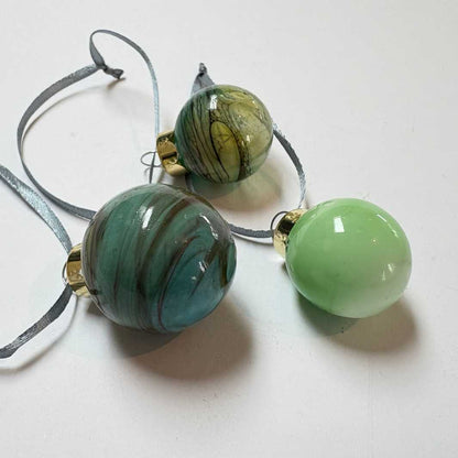 Wearing Glass | Zero Waste | Christmas Bauble