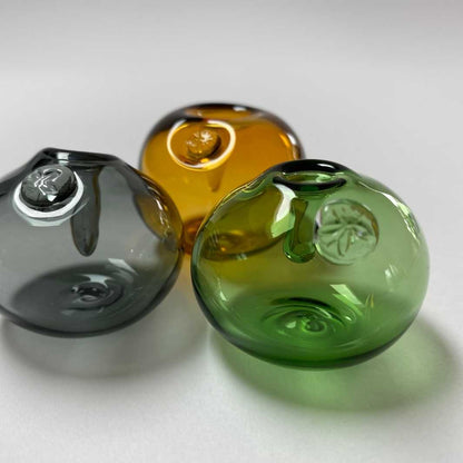 Incense Bubble | Smoke Green Amber | Wearing Glass
